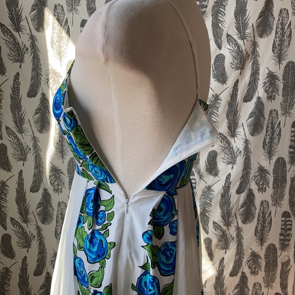 Guess Pleated Dress - Picture 3 of 8